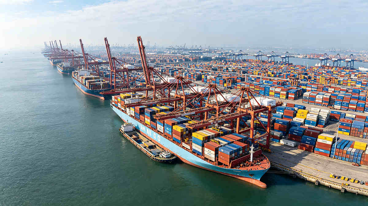 China's Trade Surges 15.3% in Jan-May 2026 as Imports Jump