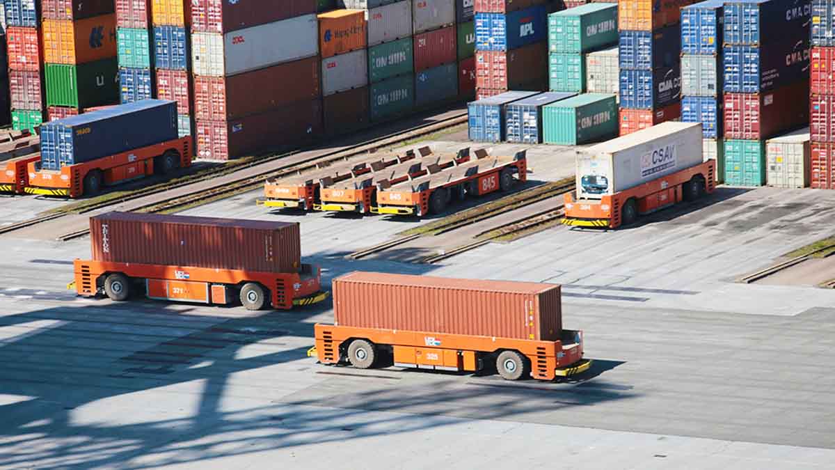 China Hydrogen Chloride Trade Soars in November 2025 Data