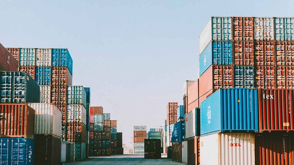 China's Hydrogen Chloride Trade in October 2025: Imports Decline While Exports Surge