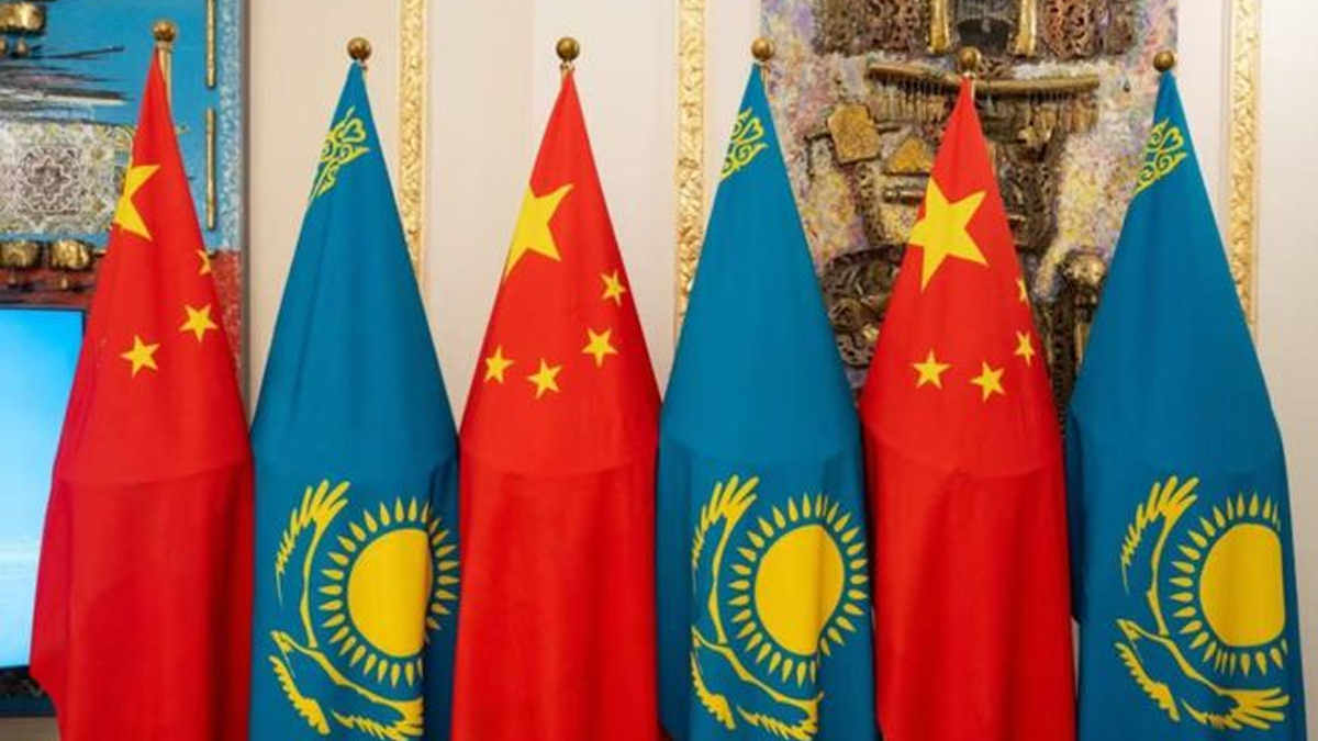 China-Kazakhstan Business and Trade Meeting Held in Astana