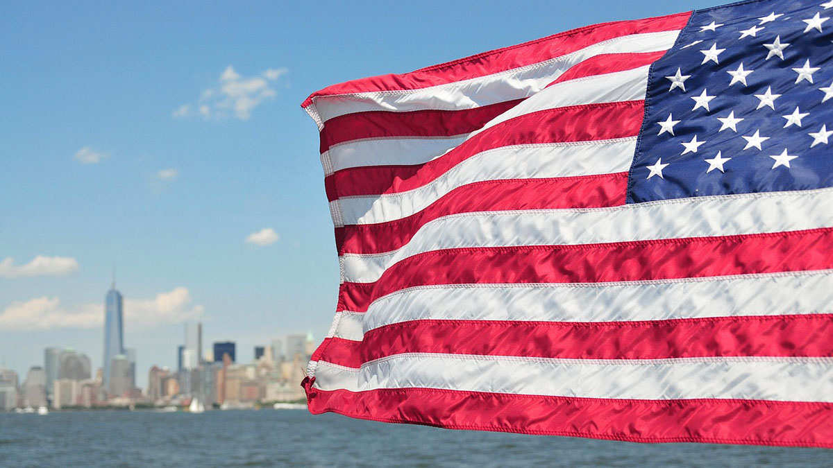 US to Impose New Tariffs of Up to 100% on Imports from October