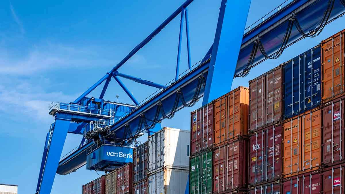 China's Fertiliser Exports Surge in 2025 as Trade Volumes Rise